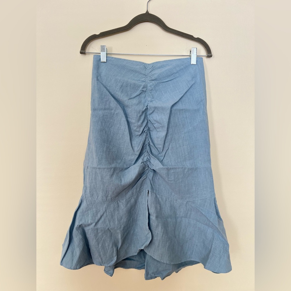 Trumpet Skirt light blue